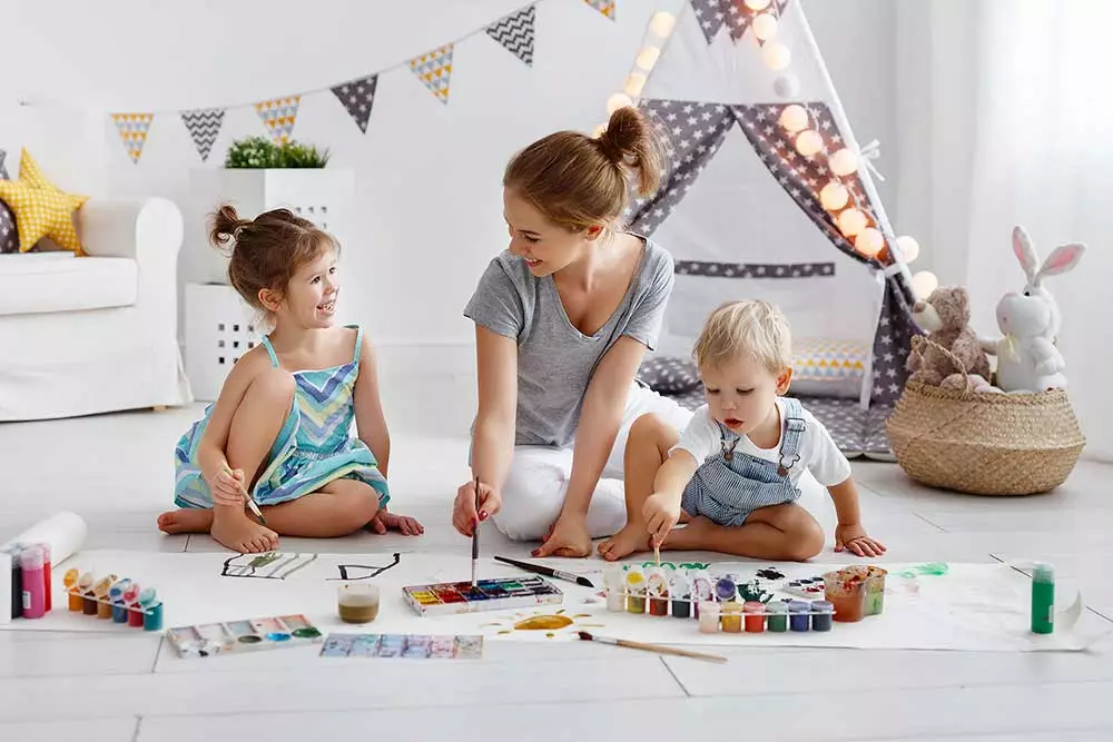 Garde d'enfants à domicile sur Rennes, sa métropole et le département d'Ille et Vilaine